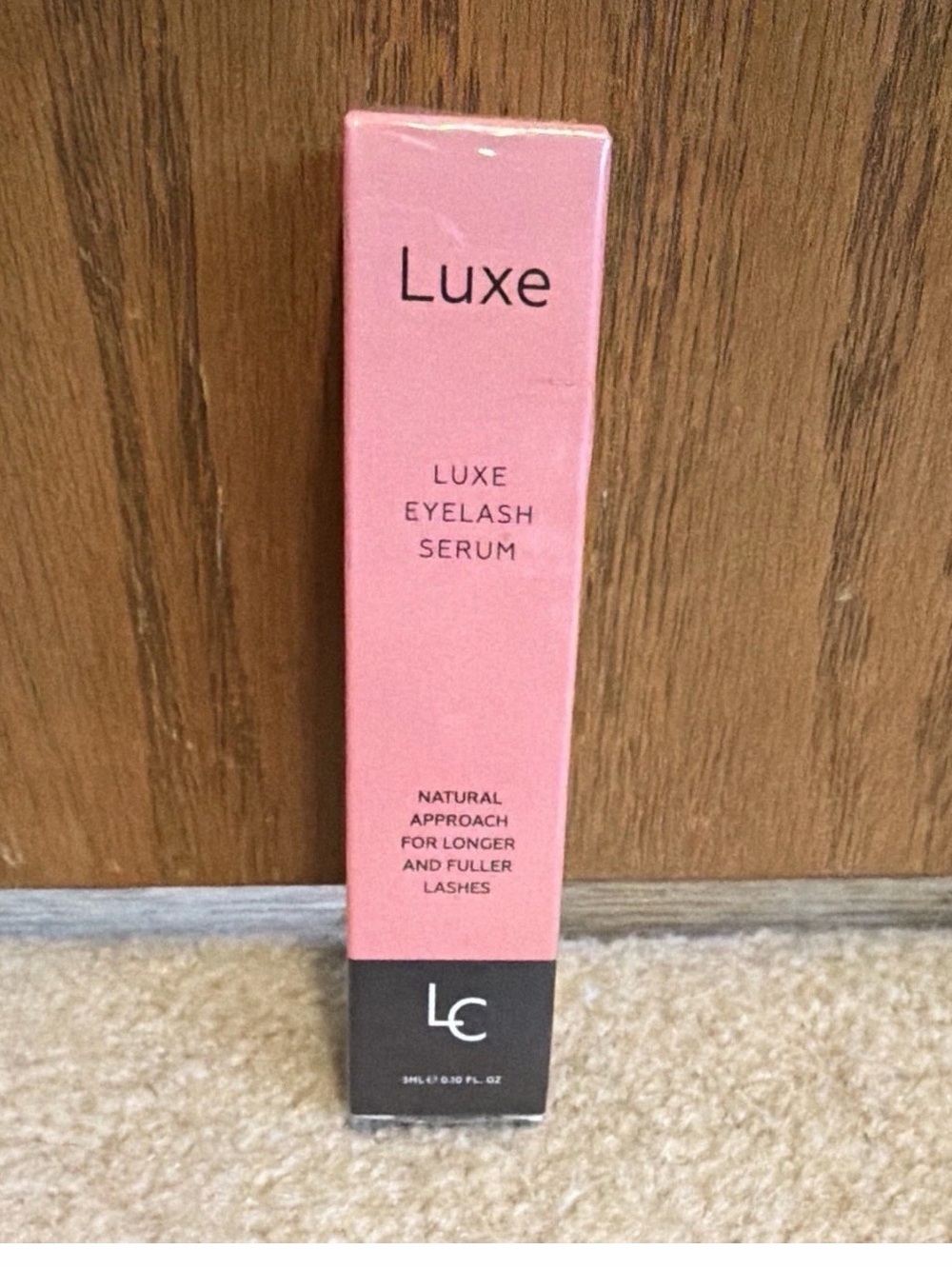 New and SEALED LUXE Eyelash Serum Exp 3/2029